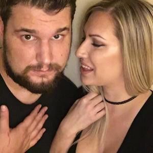 Meet your Posher, Cory